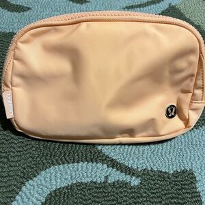 Lululemon Everywhere Belt Bag peach